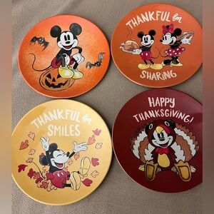 Pottery Barn kids set of 4 Disney plates